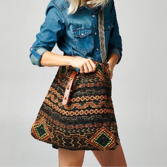 Handbags - Woven Crossbody Shoulder Bag